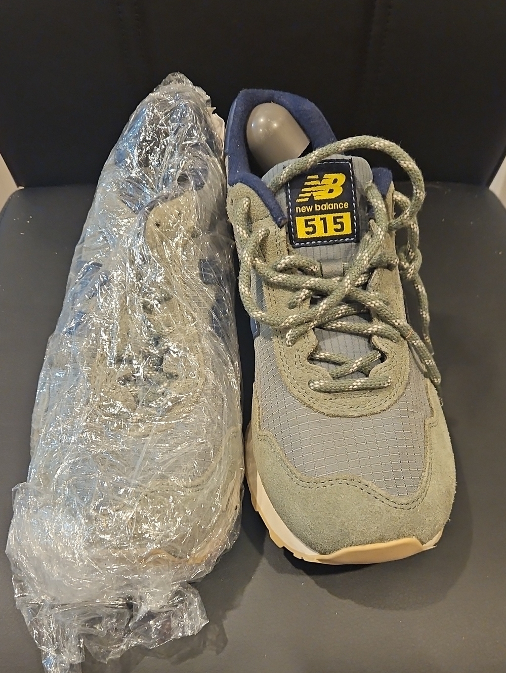 New Balance 515 Men's Sneakers in Olive Green and Navy